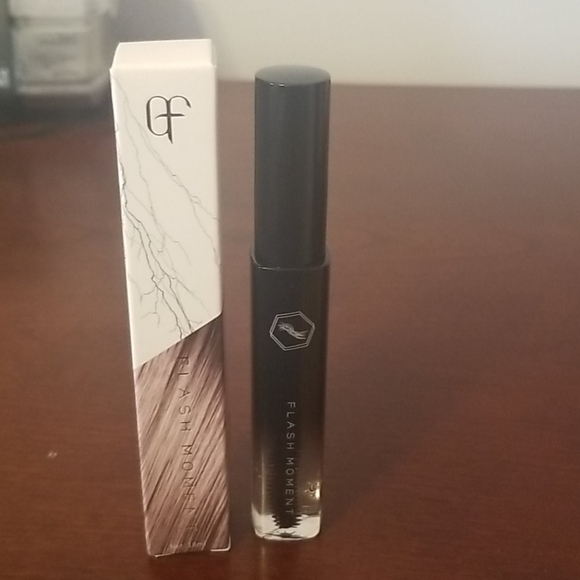 👩 Flash Moment hair finishing cream - Picture 4 of 4